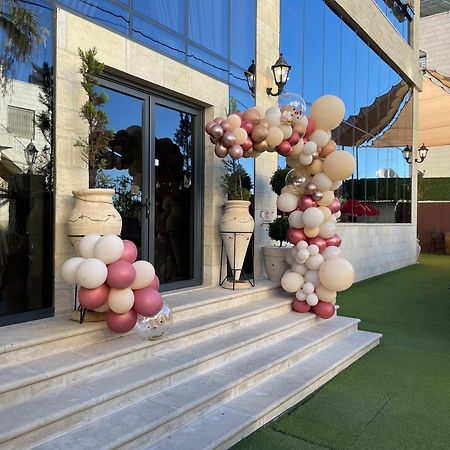 Mizirawi Historic Hotel Ramallah Ngoại thất bức ảnh