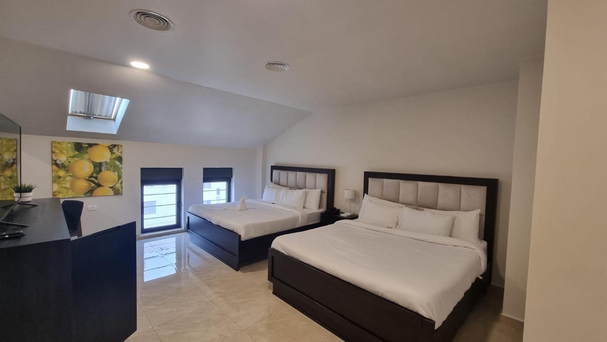 Mizirawi Historic Hotel Ramallah Ngoại thất bức ảnh